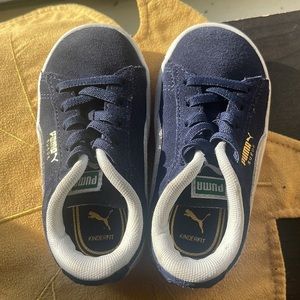 Size 6 children Puma shoe